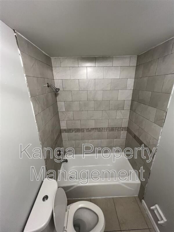 Building Photo - 3206 Louisiana Ave