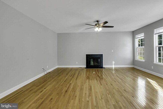 Building Photo - 40560 Aldie Springs Dr