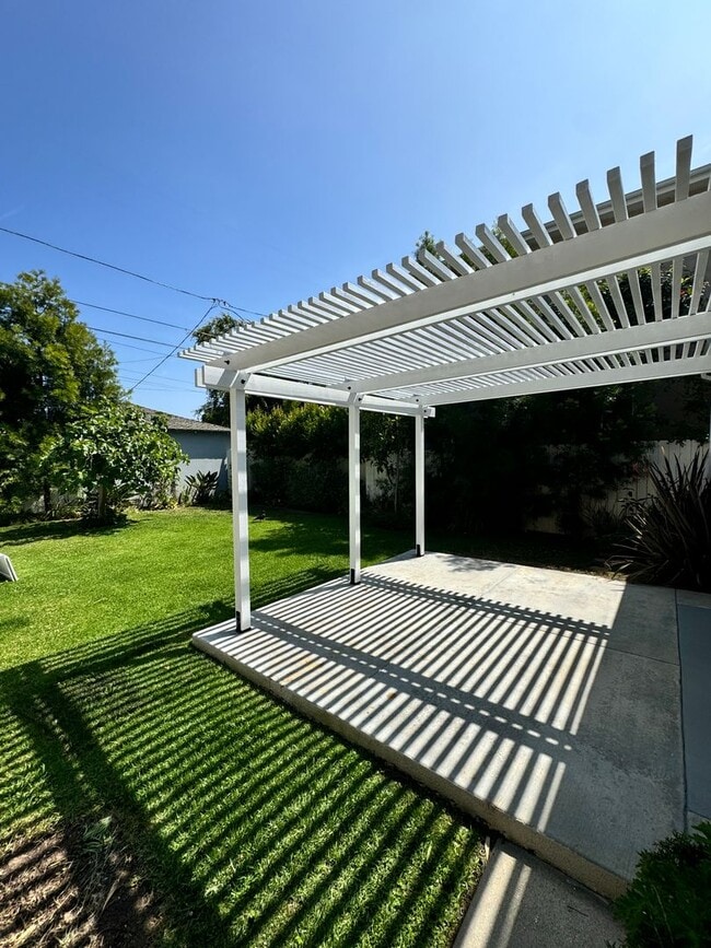 Building Photo - 12556 Everglade St