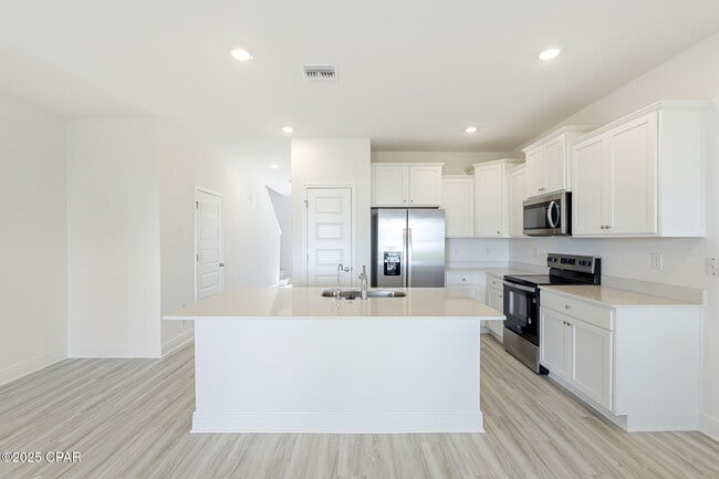 Building Photo - 167 Ellery Ln