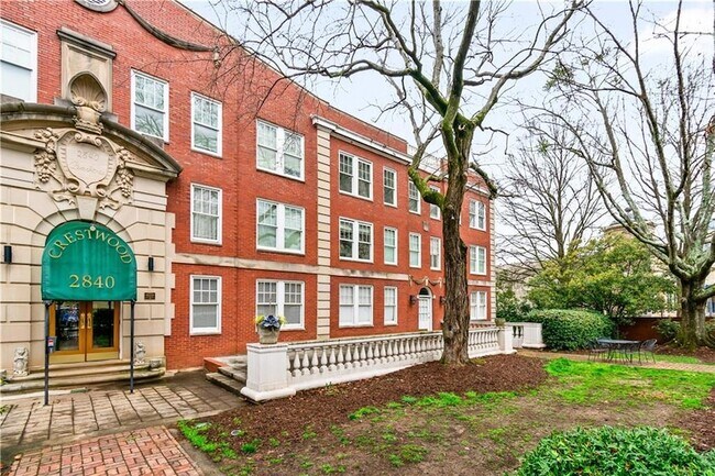Building Photo - 2840 Peachtree Rd NW