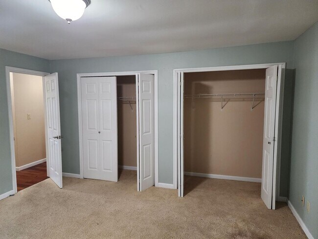 Building Photo - Hazel Dwellings, LLC