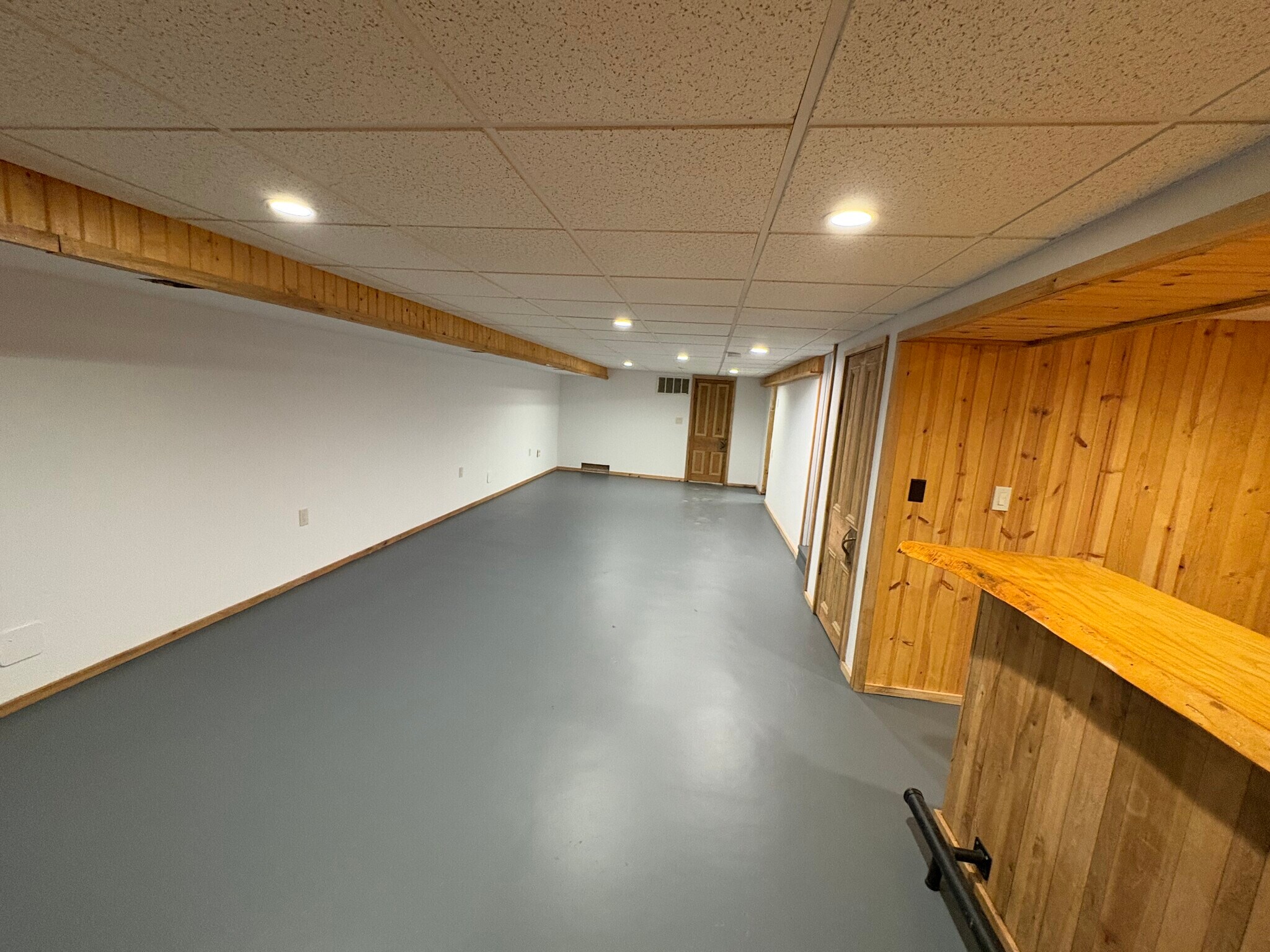 Building Photo - 6813 Enge Dr