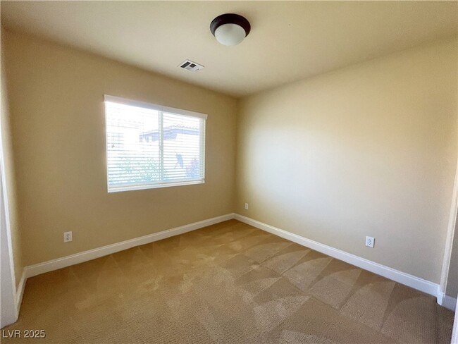 Building Photo - 9873 Belle Marie Ct