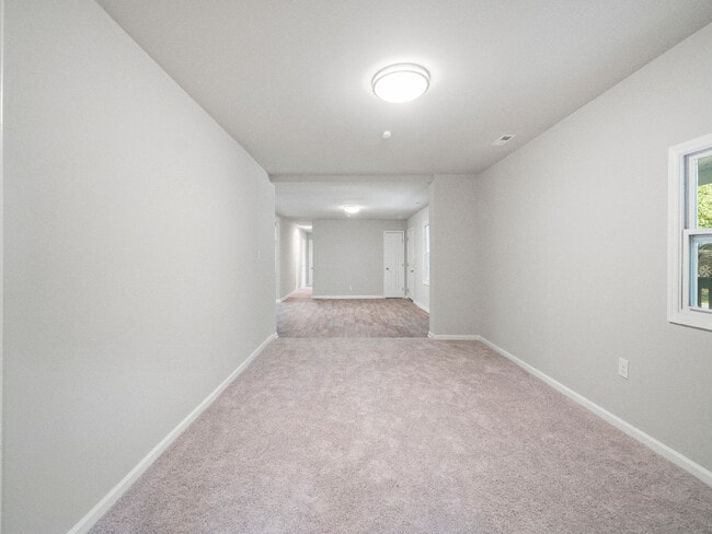 Building Photo - 128 Sunset Ln
