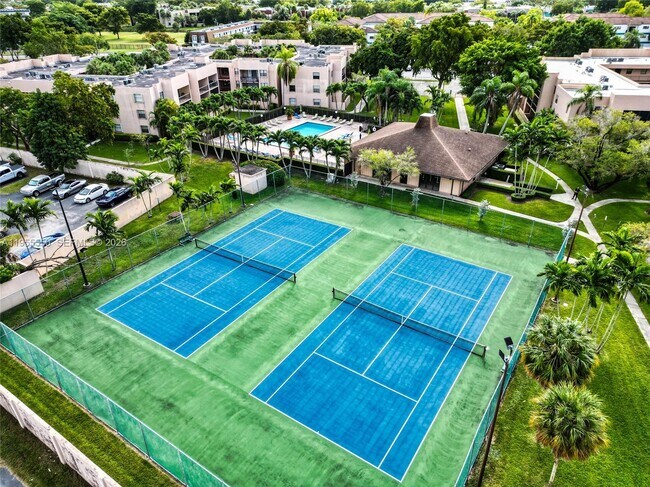 Building Photo - 10425 SW 112th Ave