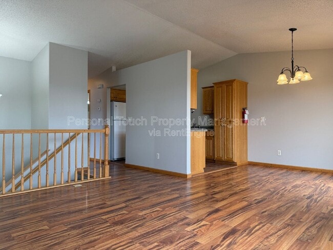 Building Photo - 1143 39th Ave S