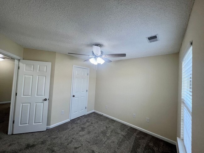 Building Photo - 485 Canyon Oak Loop