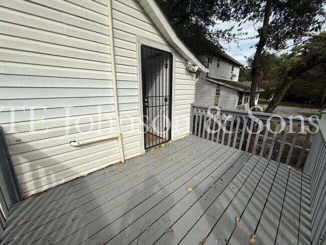 Building Photo - Charming Three Bedroom Home in Winston Sal...