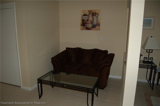 Building Photo - 307 Golf Villas Ct NW