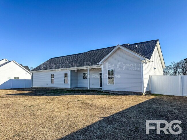 Building Photo - 101 Creeks Edge Dr