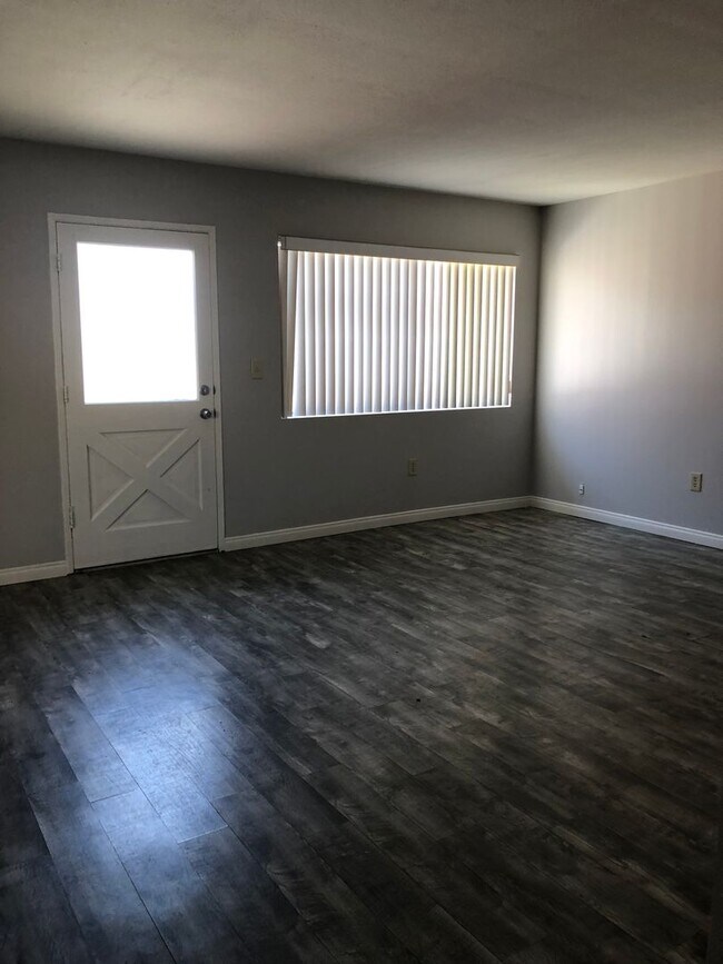 Building Photo - 16541 Kellog Cir