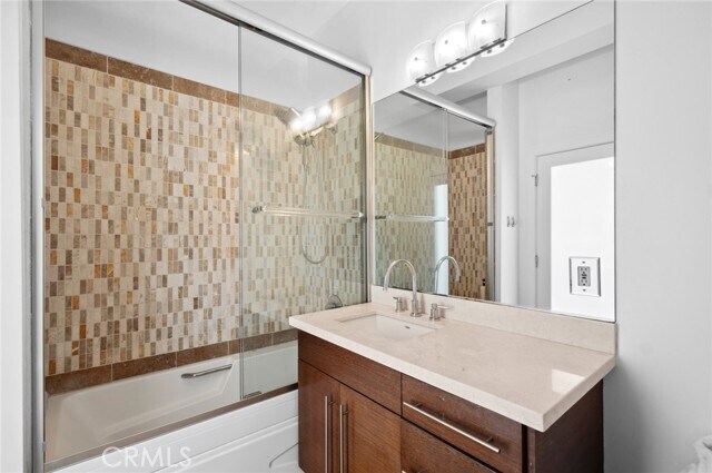 Building Photo - 2085 Temple Hills Dr