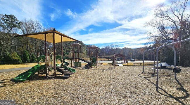 Building Photo - 303 Apache Dr