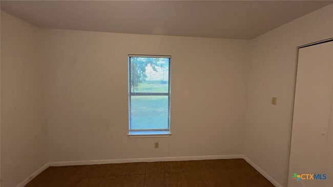 Building Photo - 10411 Trimmier Rd