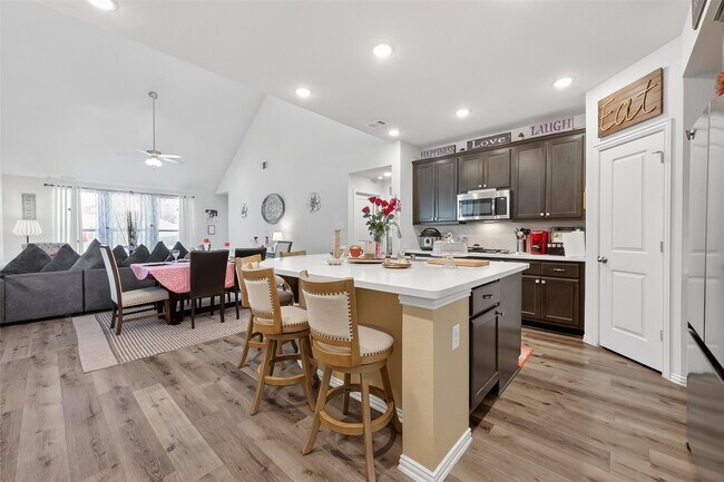 Building Photo - 15006 Eves Necklace Ct