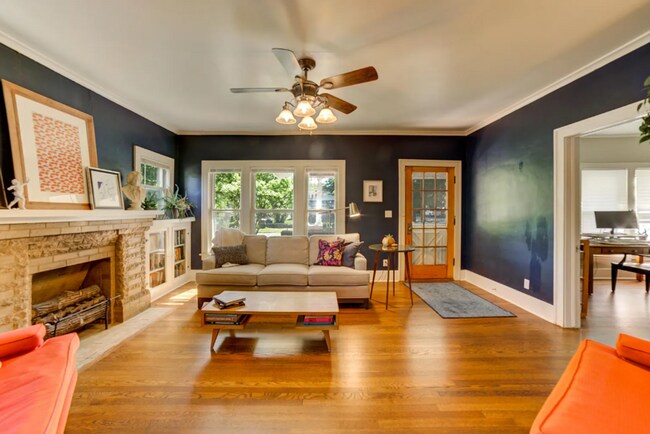 Building Photo - 368 S Zunis Ave