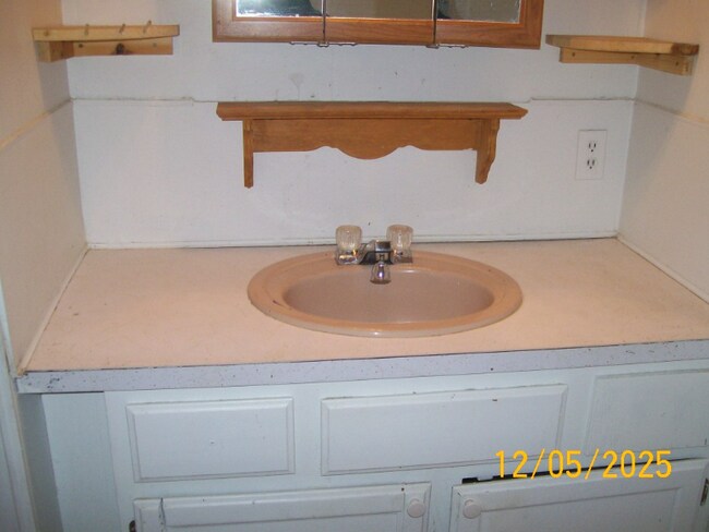 Building Photo - 3098 Springhill Rd