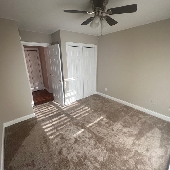 Building Photo - 310 Jeremy Ln