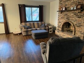 Building Photo - 4456 Johnny Cake Ridge Rd