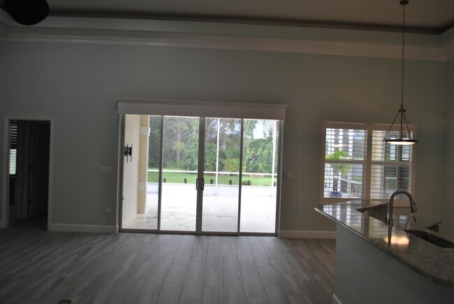 Building Photo - 128 Centennial Park Dr