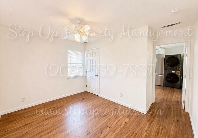 Building Photo - 22622 Twain Harte Dr