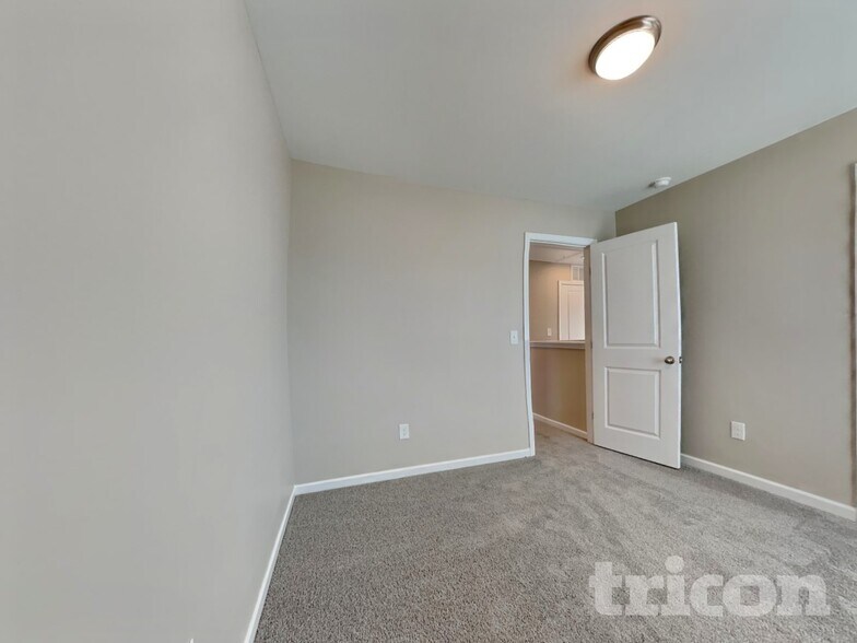 Building Photo - 177 Sawyer Ml Dr
