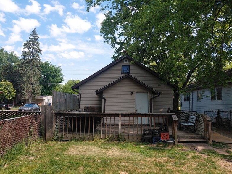 Building Photo - 1101 Alvord Ave