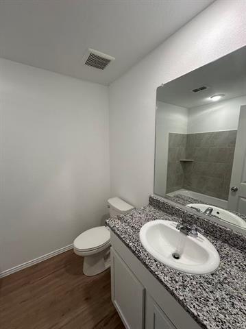 Building Photo - 1132 Ashwood Dr