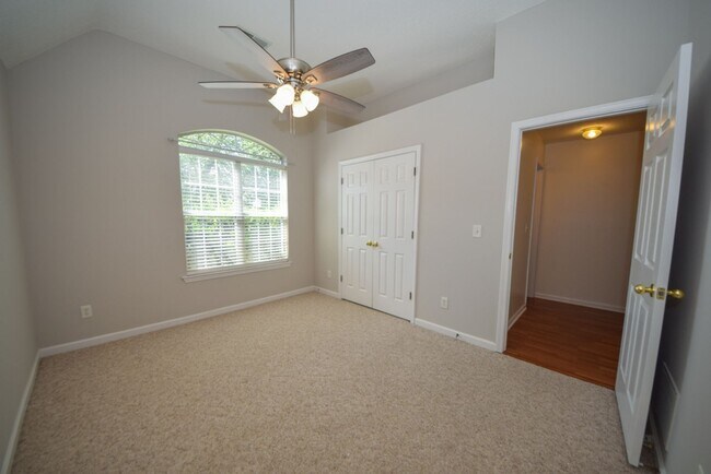 Building Photo - Gorgeous 3 bed, 2 bath with BONUS in Cordova.