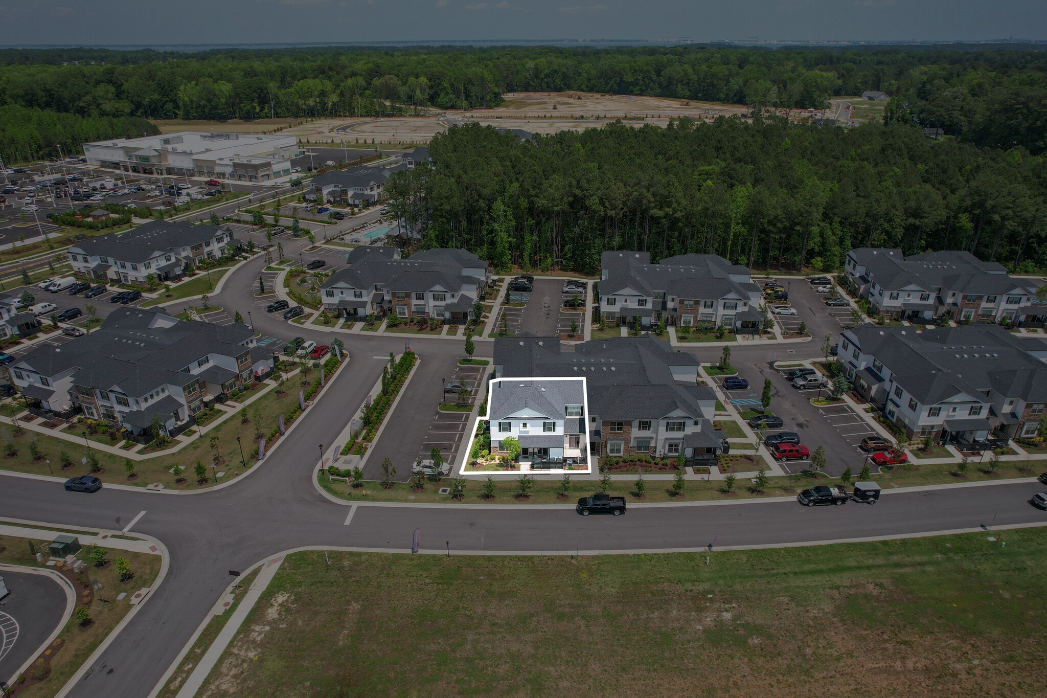 Building Photo - 606 Kathy Ann Way W