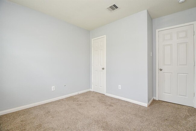 Building Photo - 6615 Poplar Rose Ct.