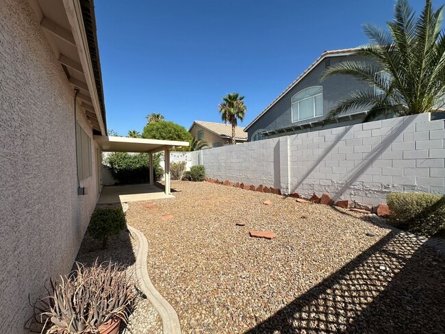 Building Photo - APACHE TRAILS