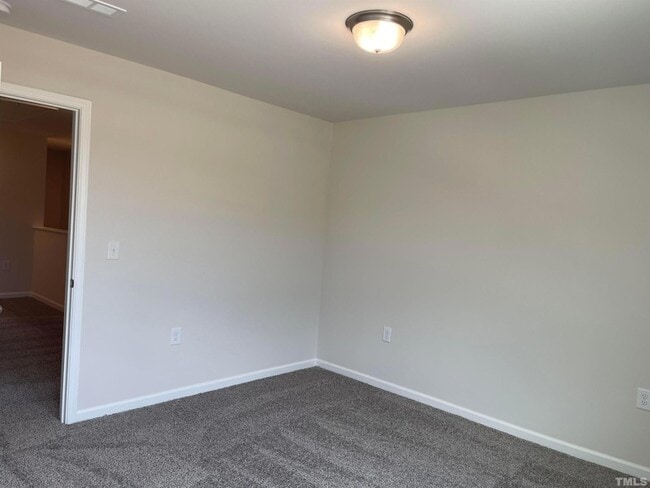 Building Photo - 101 Joneshaven Dr