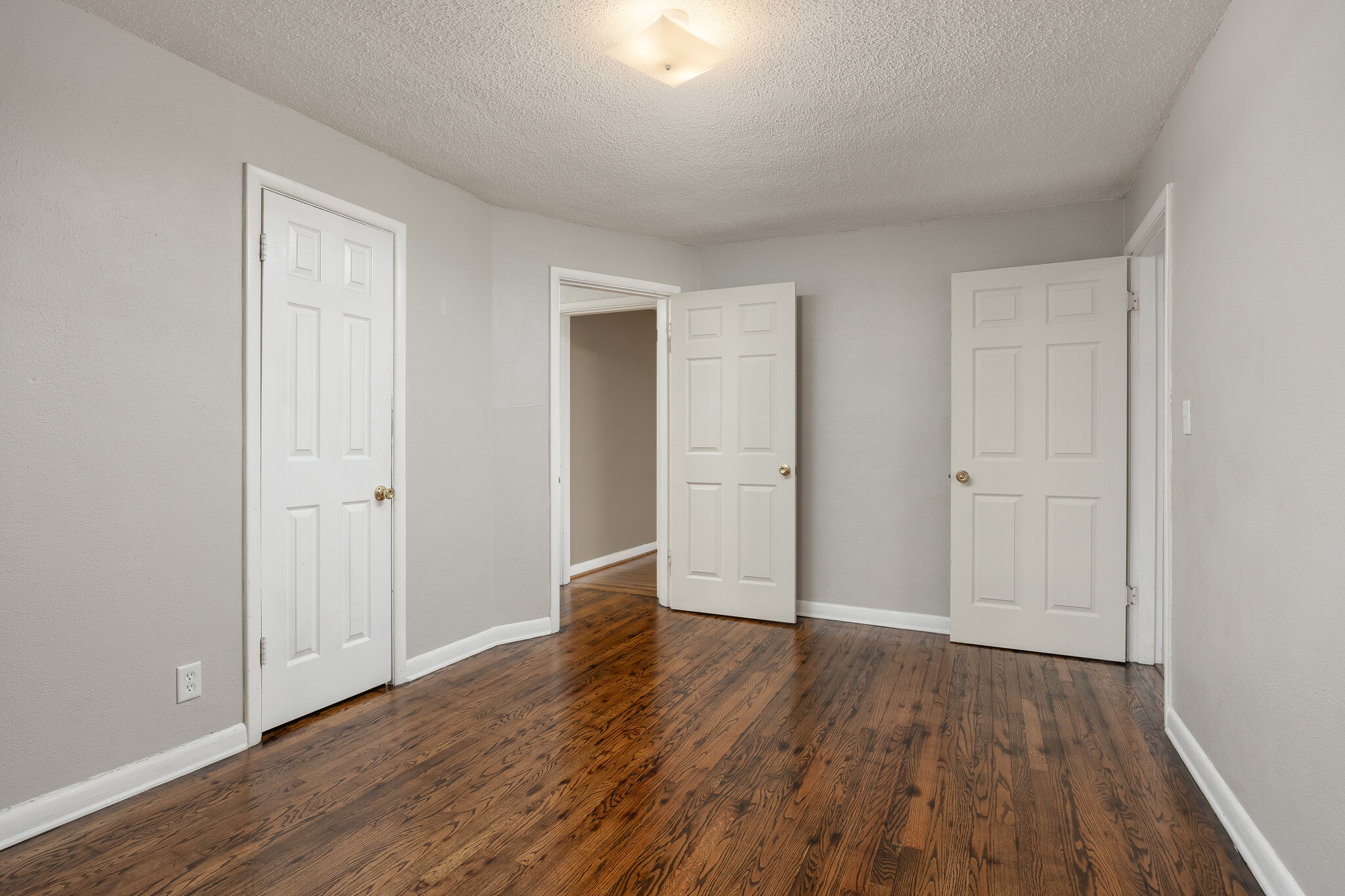 Building Photo - 303 Wygoda Cir