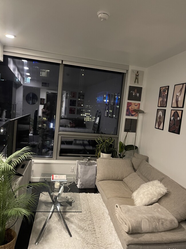 Living Area 2 - 1808 Minor Ave