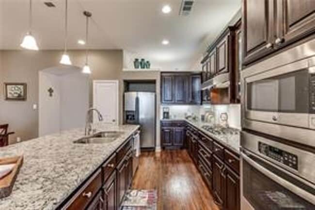 Building Photo - Another chance to own this warm and inviti...