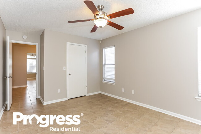 Building Photo - 888 Majestic Cypress Dr N