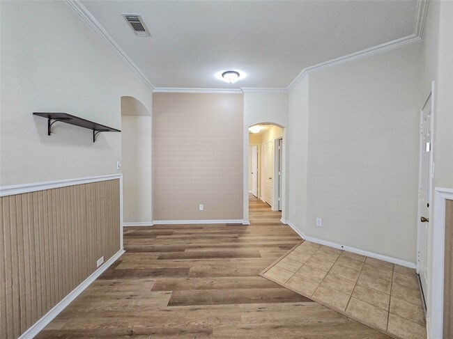 Building Photo - 17915 Landing Pines Trail