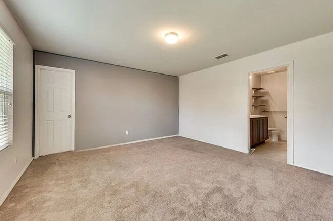 Building Photo - 1601 Megan Creek Dr