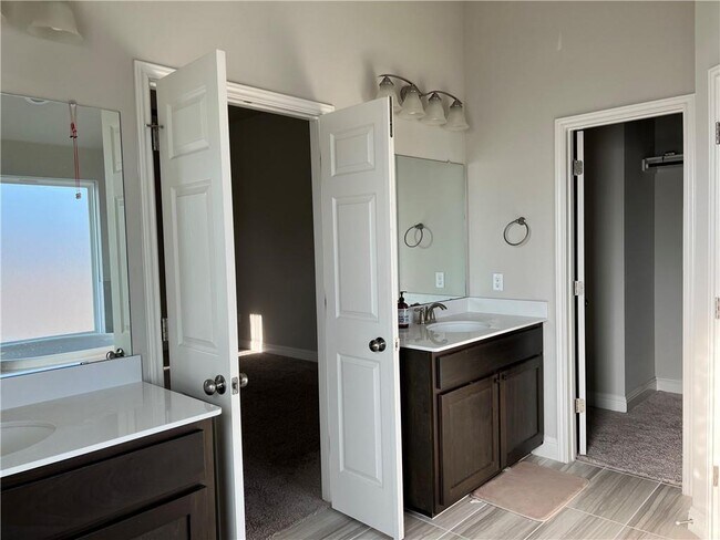 Building Photo - 9416 Kyles Stake Rd