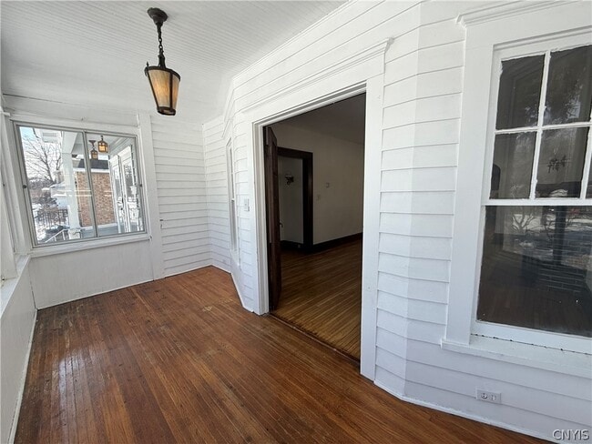 Building Photo - 221 Durston Ave