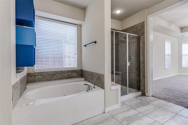 Building Photo - 11233 Seguin Dr