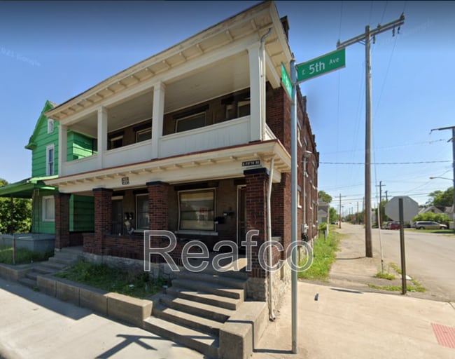 Primary Photo - 671 E 5th Ave