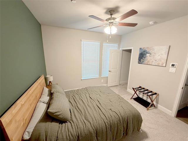 Building Photo - 328 Greenhouse Dr