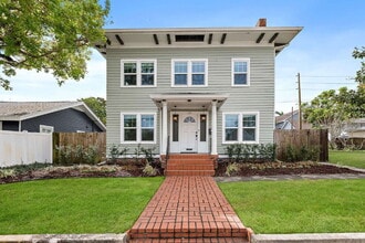 Building Photo - 134 22nd Ave N