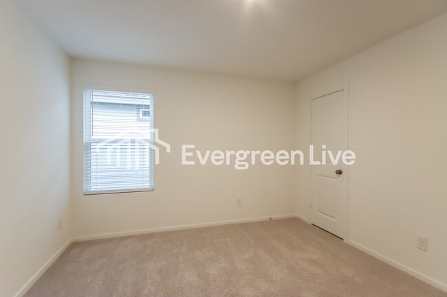 Building Photo - 31428 Moore Rd