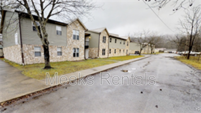 Building Photo - 19534 Midland Trl