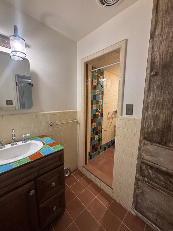 Building Photo - 1201 Scotland Ave