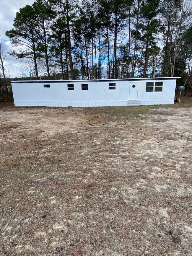Primary Photo - 9581 Xway Road, Laurinburg, NC 28352